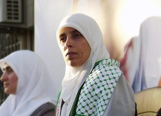 الأردن يرفض تسليم الأسيرة المحررة التميمي للولايات المتحدة