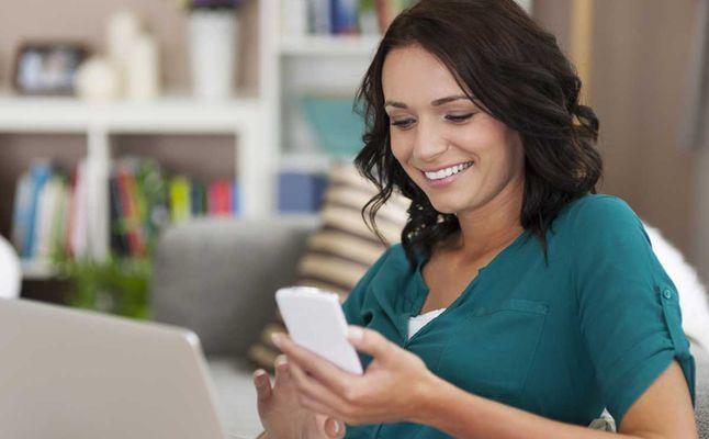 تطبيق جديد سيتيح لك استشارة طبيب تجميل وأنت في منزلك!