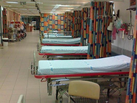 استقرار الوضع الصحي للأسير الجريح حماد