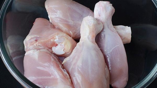 كيلو الدجاج يصل إلى 17 شيكل