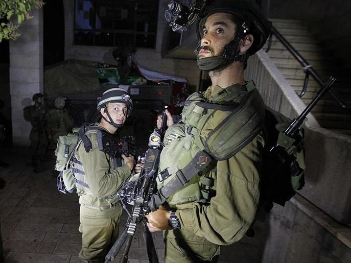 الاحتلال يطلق النار على منازل وأراض شمال بيت لاهيا