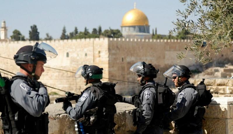 الاحتلال يعتقل شابين من القدس