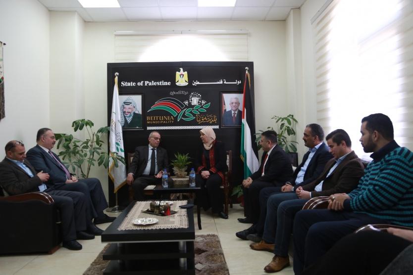 اتفاق على فتح دائرة للسير في بيتونيا لتخفيف من الضغط على المركزية