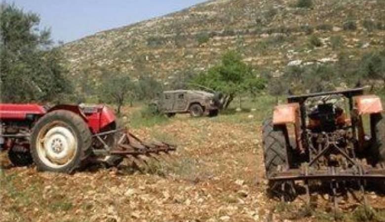 الاحتلال يستولي على جرار زراعي جنوب طوباس