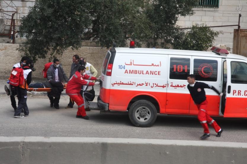 3 إصابات إحداها خطيرة برصاص الاحتلال شرق رام الله