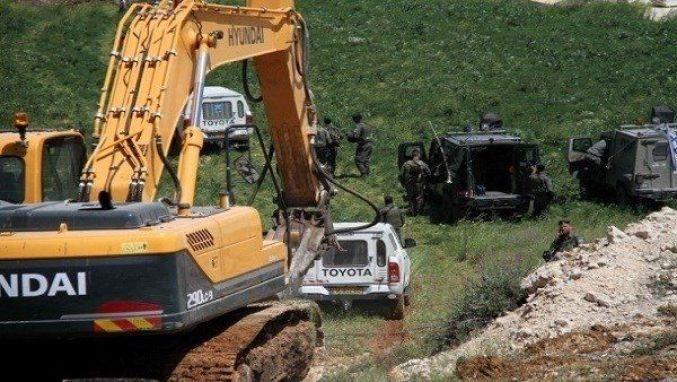الاحتلال يشرع بتجريف أراضٍ جنوب بيت لحم
