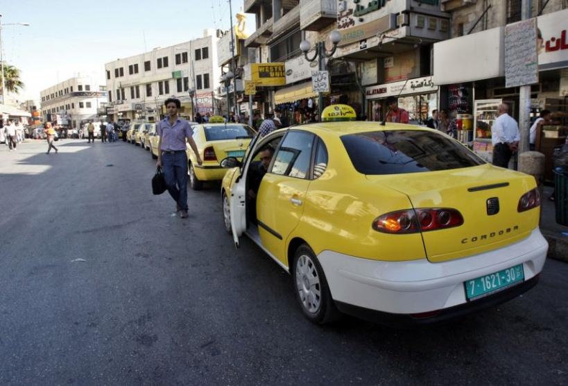 مسيرة مركبات عمومية برام الله مساندة للأسرى المضربين