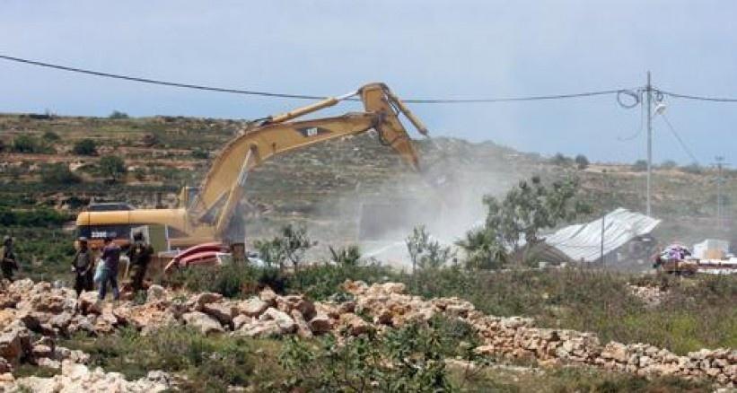 قوات الاحتلال تدمر شبكة مياه قرية بردلة بالأغوار الشمالية