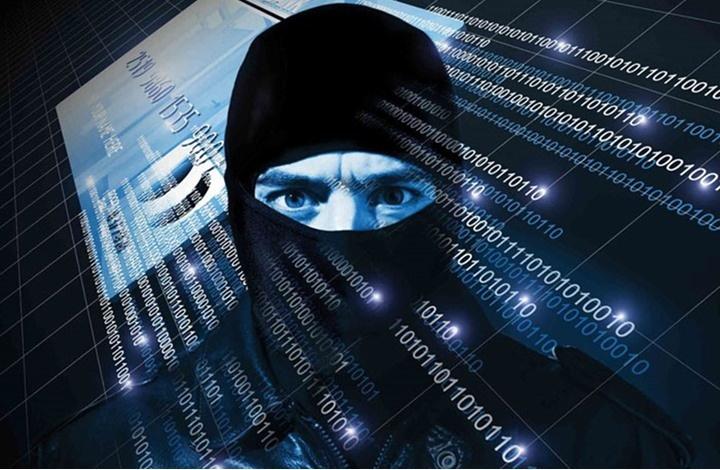 قراصنة يهددون بهجوم الكتروني ضد الإحتلال