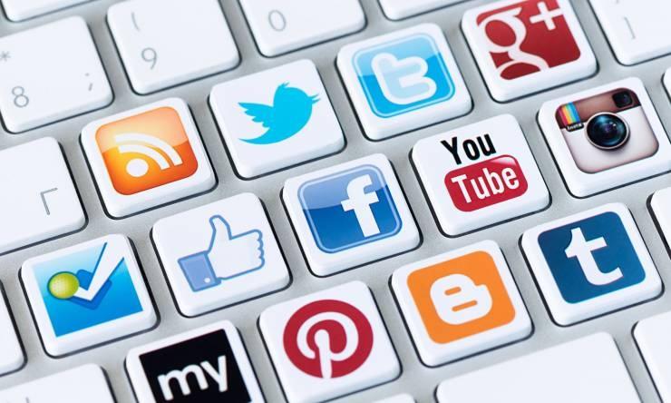 أكثر مواقع التواصل الاجتماعي خطورة على الشباب