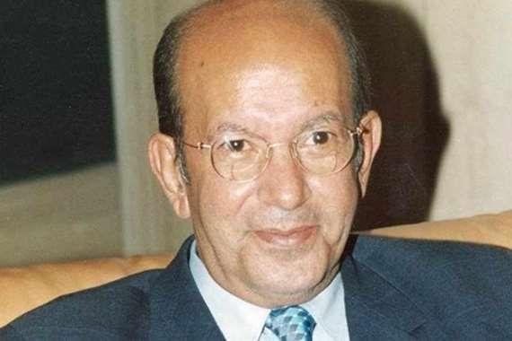 لطفي لبيب يجري جراحة بالمخ بعد تعرضة لجلطة
