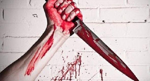 حاول أن يفض شجار بين والديه فقتله والده