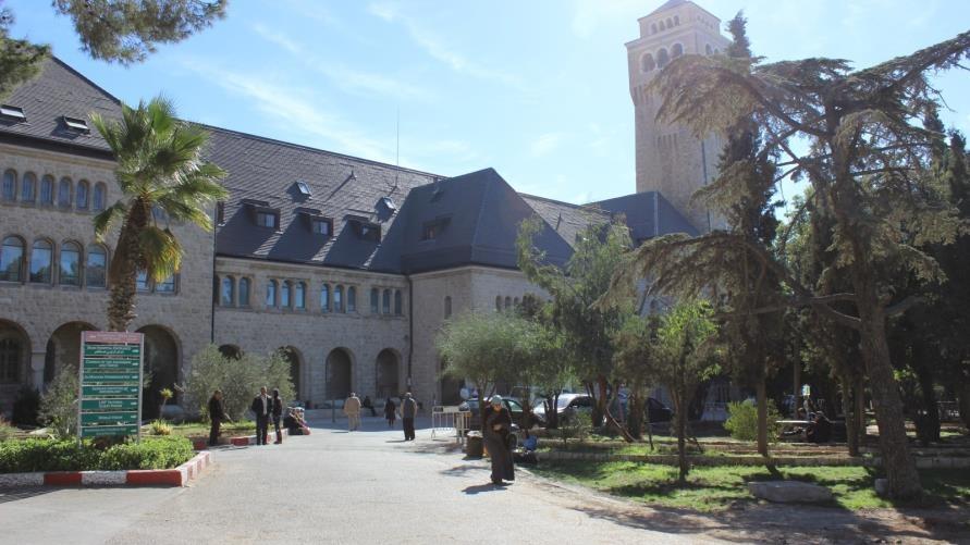 مستشفى المطلع يتوقف عن استقبال المرضى