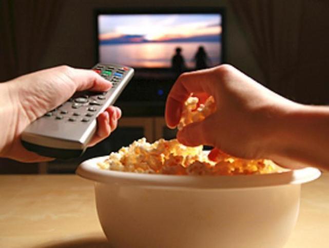 إيّاك والأكل أمام التلفزيون!