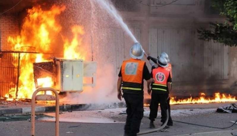 إصابة 3 مواطنين جراء حريق في منزل بخانيونس