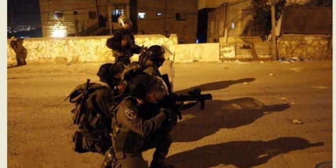 اصابات بالرصاص في مواجهات بمحيط حاجز قلنديا