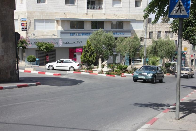 خميس وأبو جريس رؤساء بالتناوب لبلدية بيت جالا بعد توافق بين 