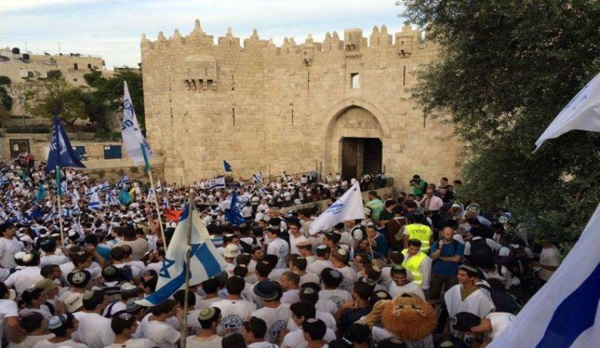 شعارات ضوئية عنصرية بالقدس احتفاءً باحتلال ما تبقى منها