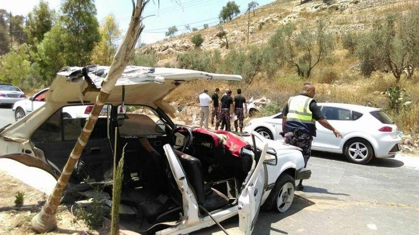 بالفيديو | إصابتان إحداها خطيرة بانشطار سيارة بجنين