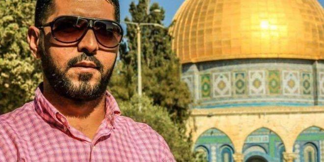 اعتقال حارس المسجد الاقصى اثناء خروجه من باب الساهره