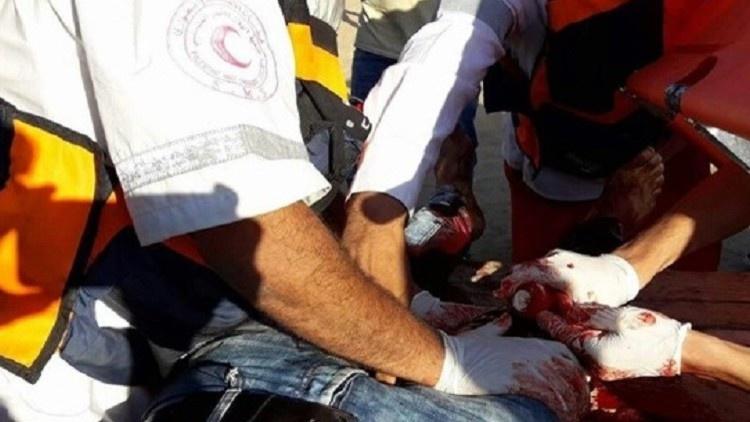 إصابة 3 شبان بالرصاص و7 مسعفين بالاختناق في قطاع غزة