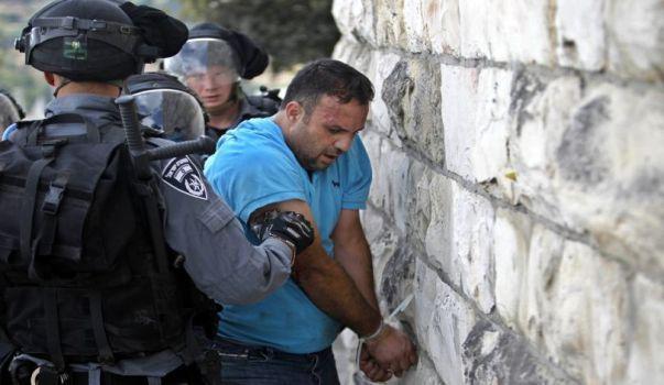 سلطات الاحتلال تعتقل 60 عاملا لعدم حيازتهم على تصاريح عمل