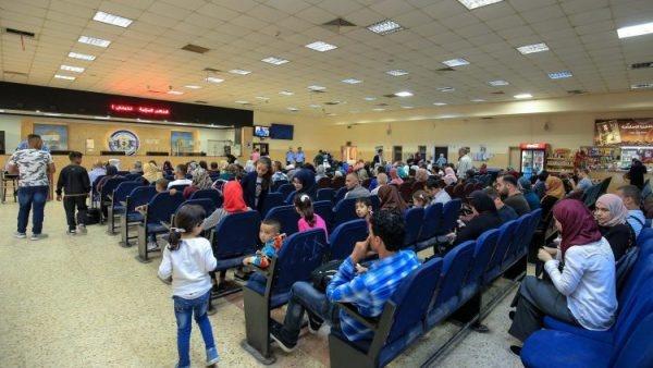 معبر الكرامة مفتوح 24 ساعة في اليوم