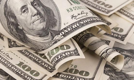 صرف العملات - انخفاض على سعر الدولار
