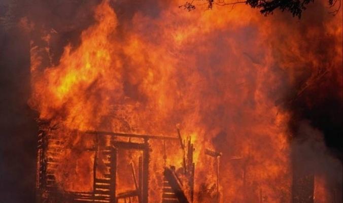 اندلاع حريق هائل في مشطب لهياكل مركبات جنوب جنين