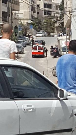 الاحتلال يطلق النار باتجاه مركبة في عناتا بالقدس ويعتقل السائق