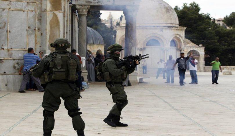 أكثر من 50 إصابة بموجهات في محيط المسجد الأقصى المبارك