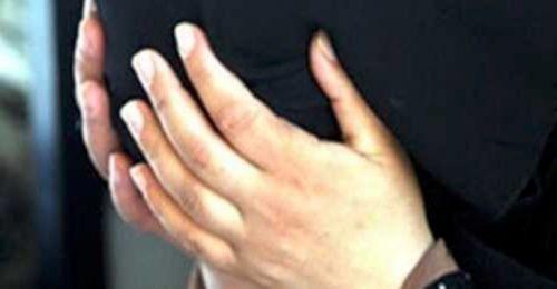 ضحّت من أجل زوجها ورفضت معاشرة صديقه.. فكافأها بـ15 طعنة في الصدر