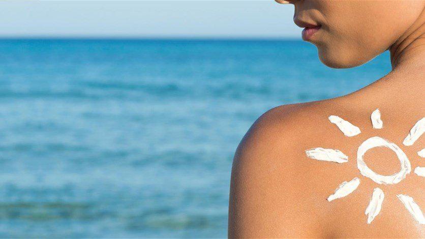 لا تمارسوا رياضة السباحة بعد وضع كريم واقي الشمس!