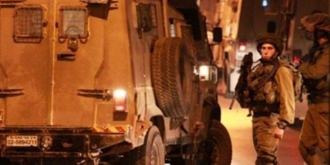 قوات الاحتلال تغلق حاجز حوارة جنوب نابلس
