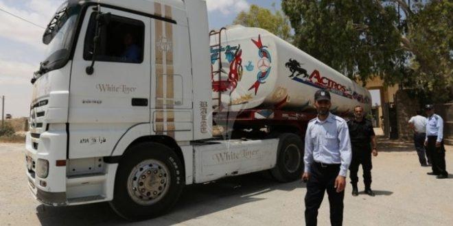 دخول 6 شاحنات وقود مصري لغزة بعد توقف ليومين