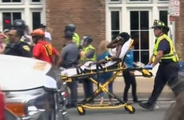 فيرجينيا : ارتفاع حصيلة ضحايا أعمال العنف في شارلوتسفيل الأمريكية إلى 3 قتلى