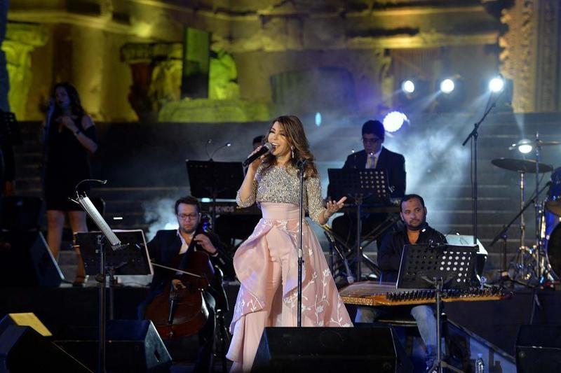 سميرة سعيد تعتذر من فيروز في