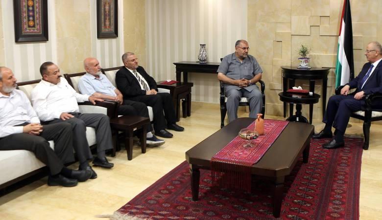 الحمد الله يلتقي وفداً من نواب حماس