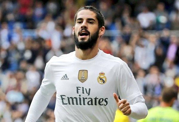 ريال مدريد يعلن تجديد عقد إيسكو