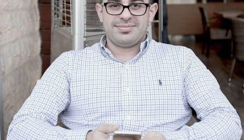 محمد النبالي المتهم بقضية احتيال يعود إلى رام الله وعائلتة توضح