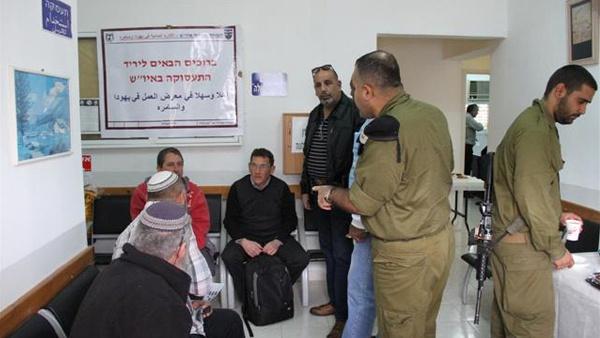الإحتلال يشدد القيود على تواجد أجانب متزوجين من فلسطينيين بالضفة