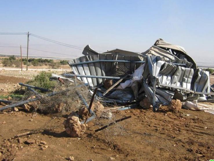 جرافات الإحتلال تهدم 3 مساكن في النقب