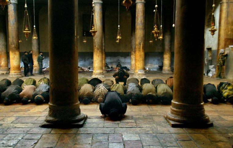 الإحتلال يحاول عرقلة عرض مسرحي عن حصار كنيسة المهد في نيويورك