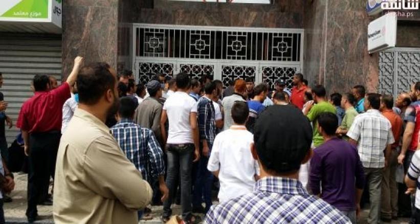 نقابة الموظفين بغزة: لا عودة للموظفين القدامى قبل الدمج