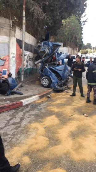 بالصور- شاحنة اسرائيلية تدهس مواطنين وسط بيت جالا وتلوذ بالفرار