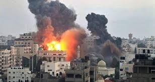 22 قتيلا في 10 غارات على إدلب في سوريا