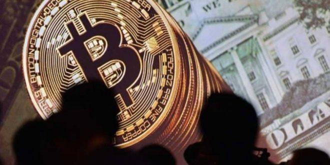 الدولار بأدنى مستوى في شهر وبيتكوين تواصل الهبوط