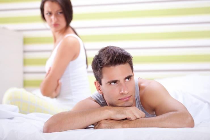 4 أسرار يتمنى الرجل لو يستطيع البوح لزوجته بها!
