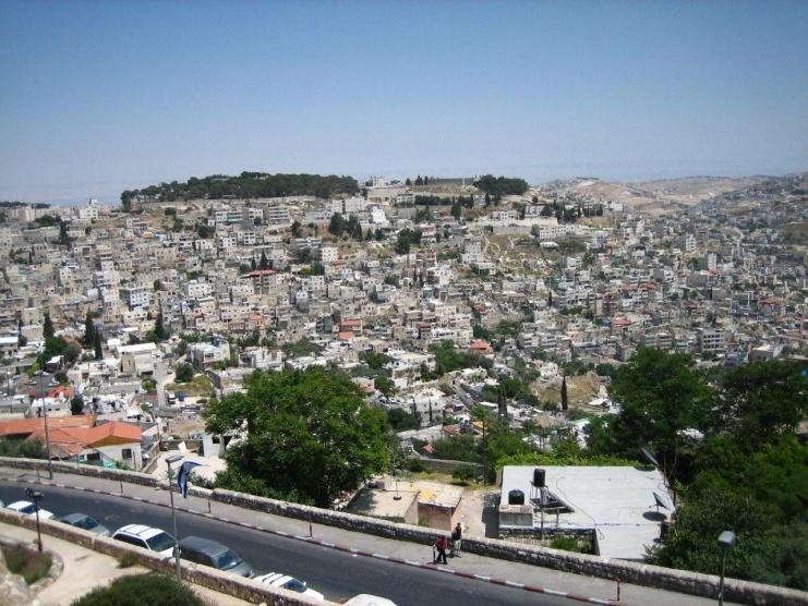 الحكومة: جسر سلوان يدفع نحو مزيد من التوتر