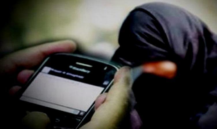 شرطة بيت لحم لشبكة وتر :  القبض  على شخص بتهمة سرقة هاتف فتاة وابتزازها بنشر صورها 